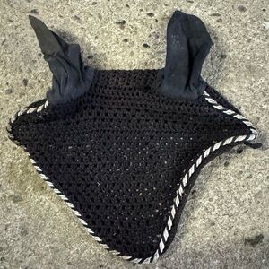 Black Horse Full Size Equestrian Bonnet